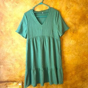 Crinkled Green Summer Dress. New never used: